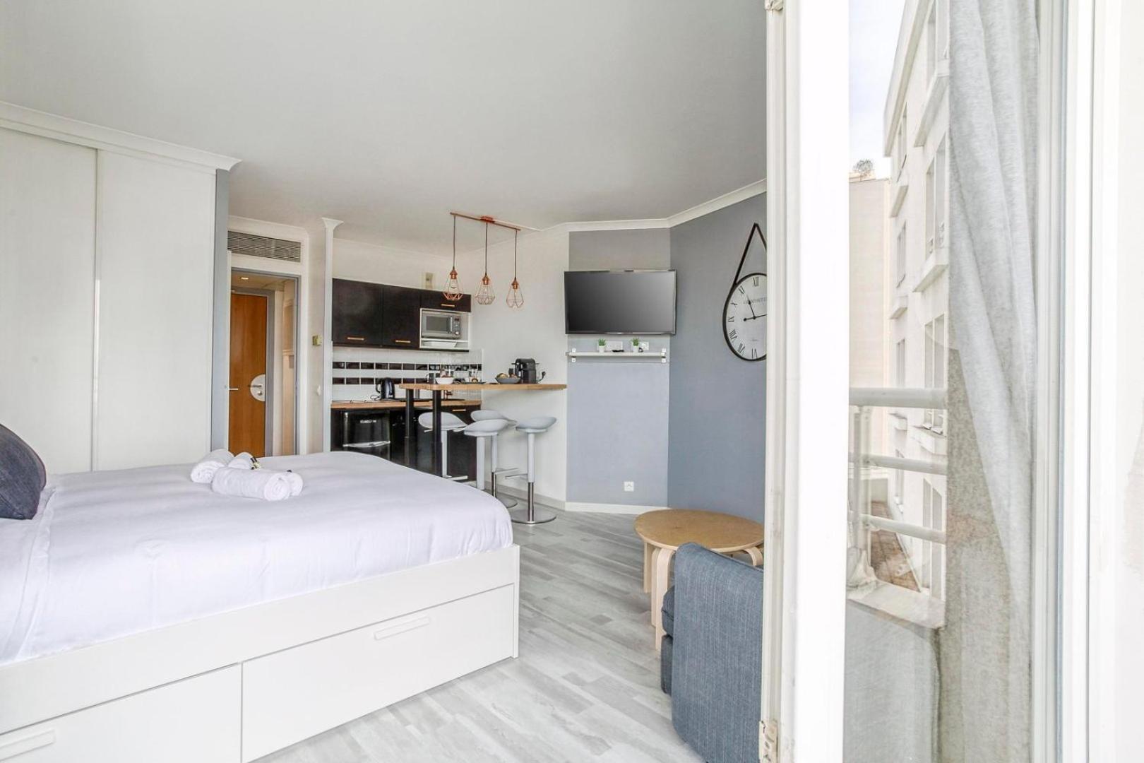 Joli Studio A Courbevoie - La Defense 외부 사진